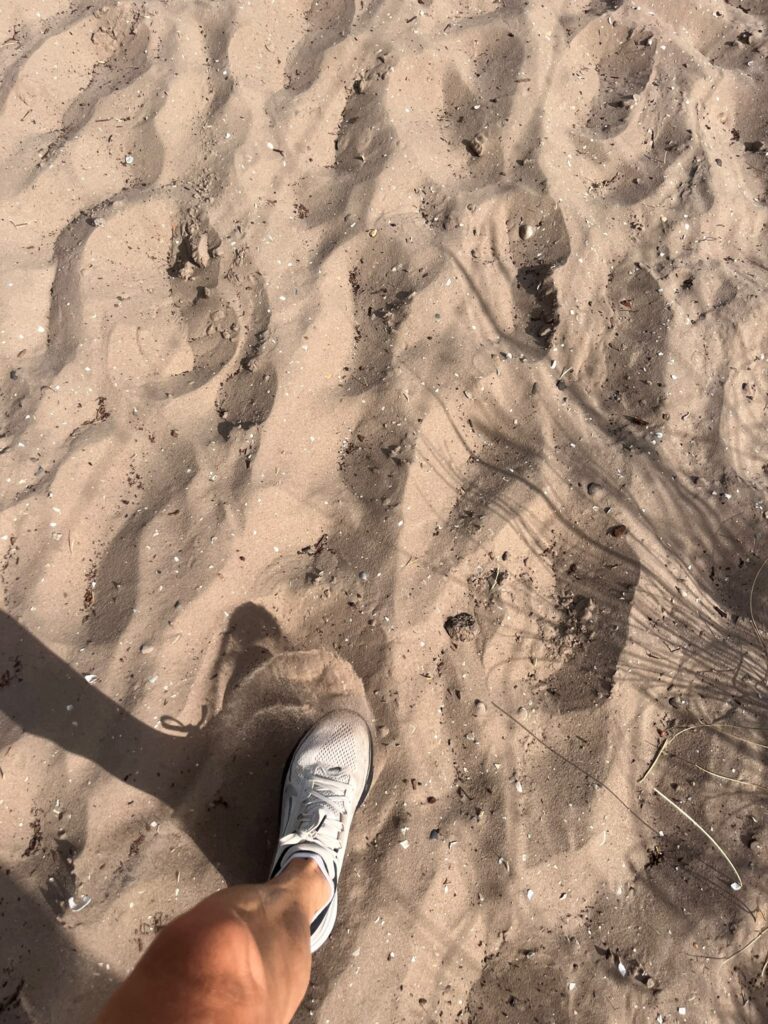 Rommy in voorbereiding op haar hardloopwedstrijd